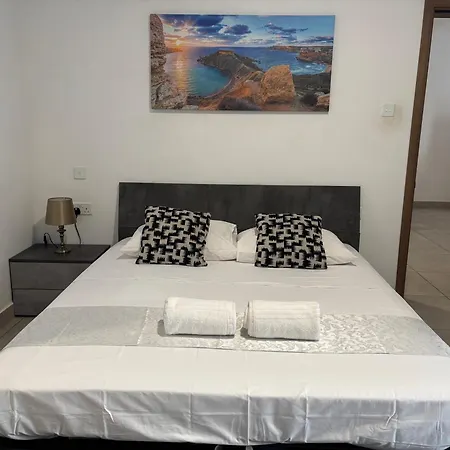 Air & Peace - 2 Bedroom *