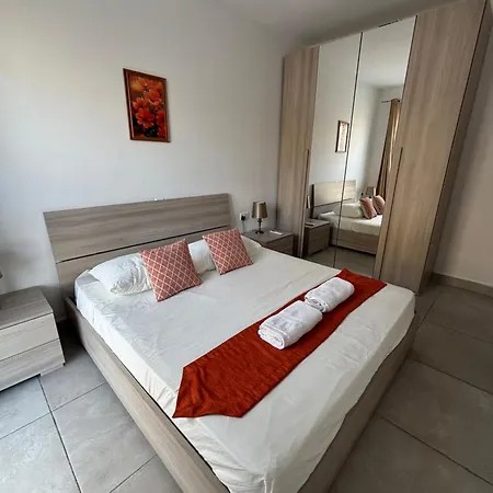 Air & Peace - 2 Bedroom *