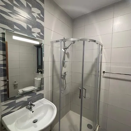 Air & Peace - 2 Bedroom *