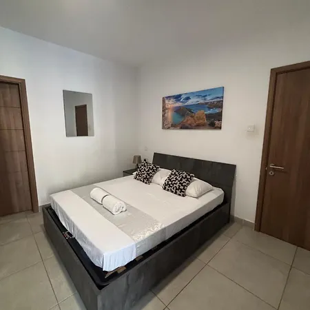 Air & Peace - 2 Bedroom 아파트 Hamrun