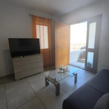 Air And Peace Apartament *