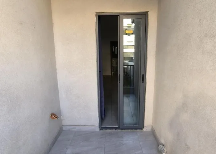 Air And Peace 아파트