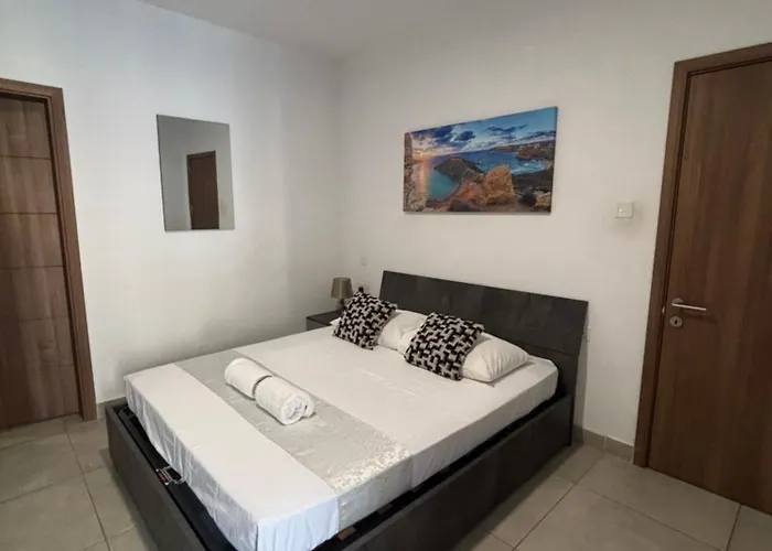 Air And Peace 아파트 Hamrun