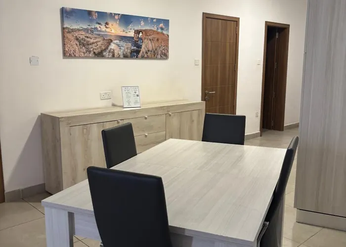 Air And Peace 아파트 Hamrun